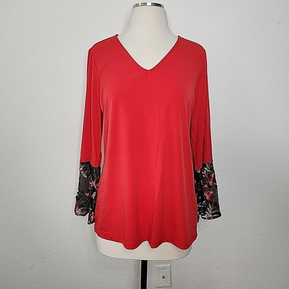 Susan Graver Sm Top Red Liquid Knit 3/4 Bell Sleeve Black Floral Lace Vneck - Picture 14 of 14